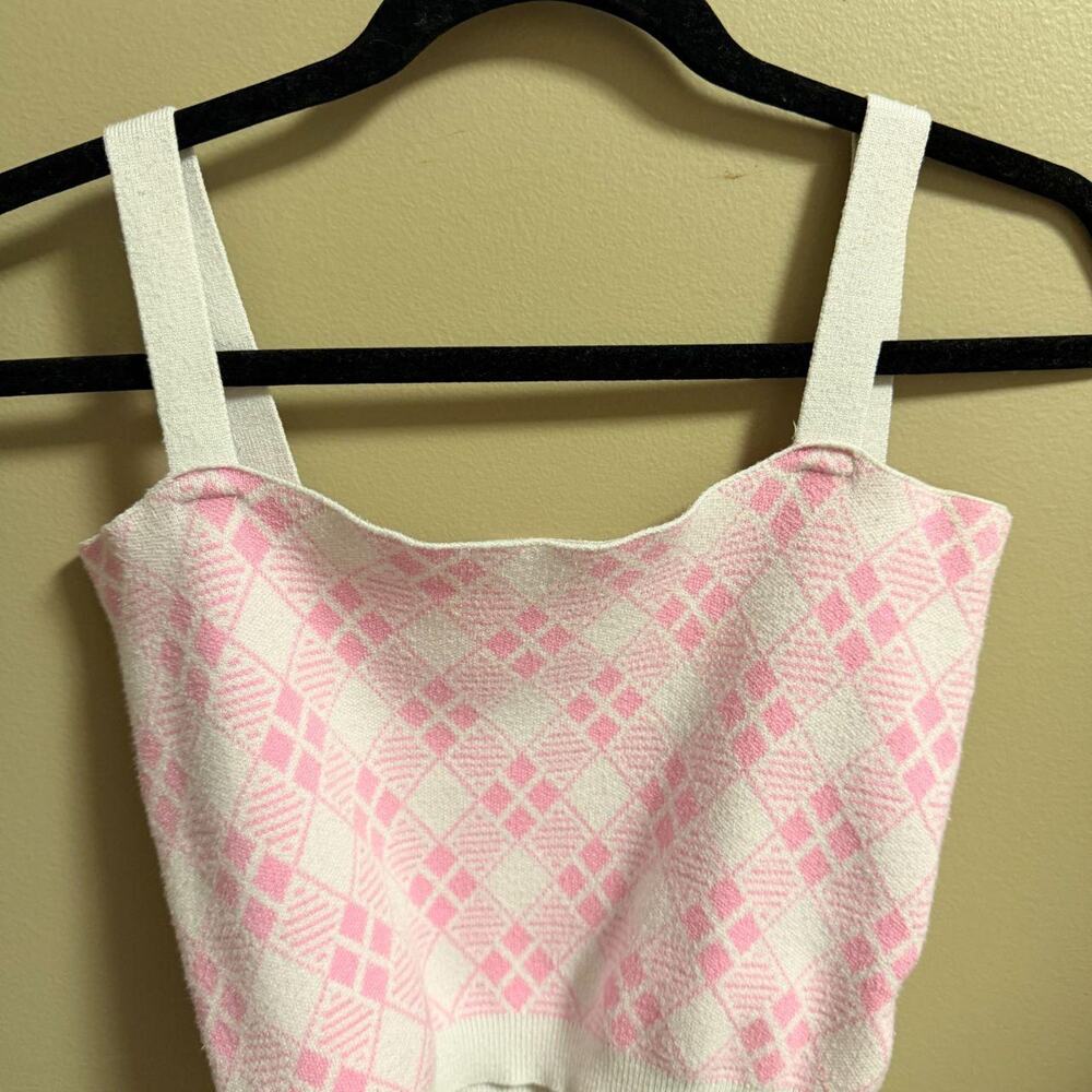 Pink white crop top